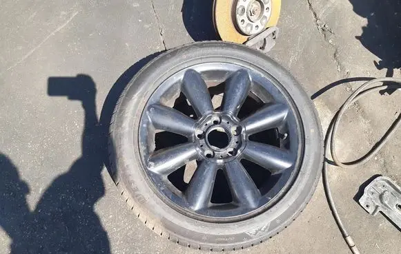 Mini Paceman (R61) R19 alloy rim 