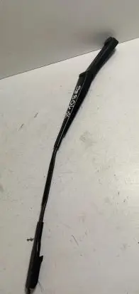 Mercedes-Benz SLK R171 Front wiper blade arm A1718200340 1718200340