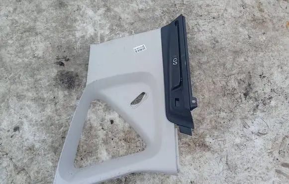 Mercedes-Benz A W169 (D) pillar trim (bottom) a1696900625