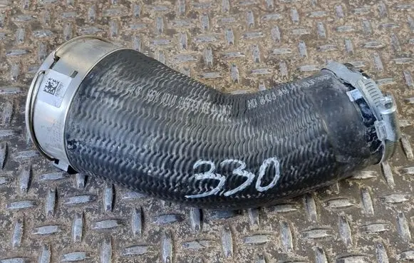 Volvo XC60 Intercooler hose/pipe 31657738