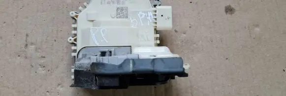Audi A3 S3 8V Front door lock 8X1837016C PRAWY
