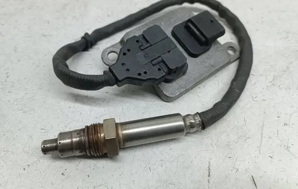 Mercedes-Benz Vito Viano W447 Lambda probe sensor A0009058411 0009058411 A3C01067400608