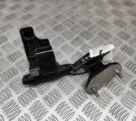Rear door hinge set