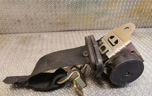 Mercedes-Benz CLK A208 C208 Rear seatbelt 2088600385