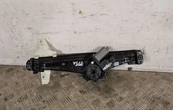 Peugeot 5008 Rear door window regulator with motor 9812642880