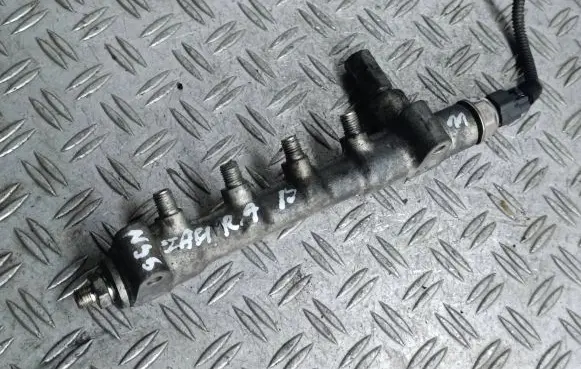 Opel Zafira B Fuel main line pipe 55PP0501 11228401460
