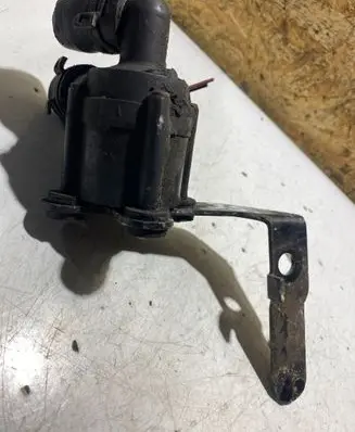 Volkswagen Golf VI Electric auxiliary coolant/water pump 5N0965561