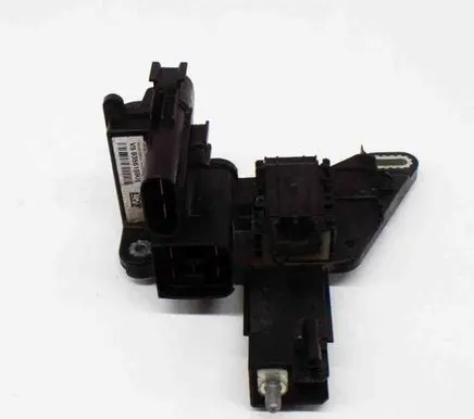 BMW M4 F82 F83 Current control relay 935615901