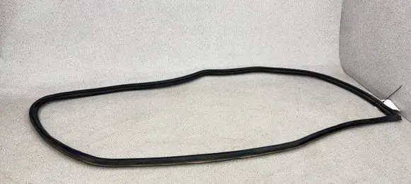 BMW 3 E30 Front door rubber seal 1906960