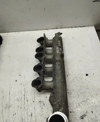 Volvo V70 Intake manifold