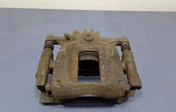 Opel Vivaro Front brake caliper 08438R