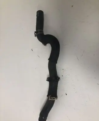 Toyota Avensis T270 Engine coolant pipe/hose
