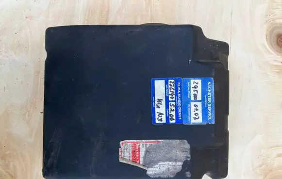 BMW 7 E32 Fuse box cover 12901747122