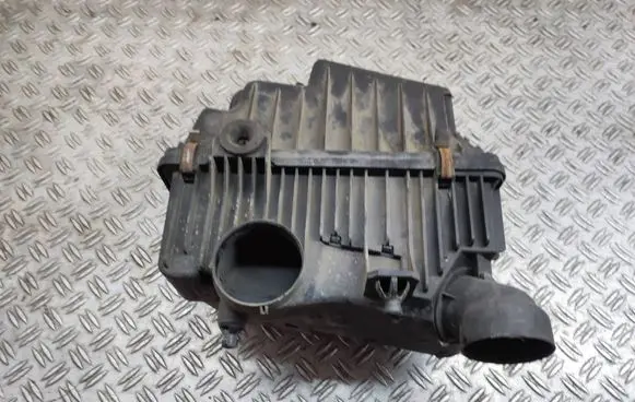 Mazda CX-7 Air filter box 13320 K3804