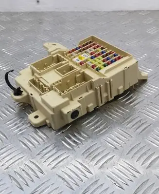 KIA Sportage Fuse module 91950D9540 1316903029 D95401609050616