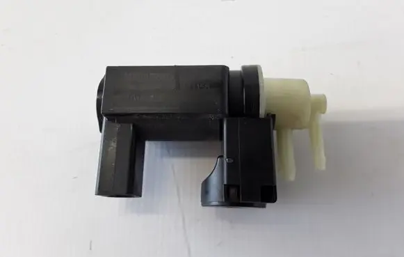 Volvo S90, V90 Turbo solenoid valve 31339808