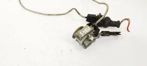Audi A3 S3 8L Front door lock (next to the handle) 
