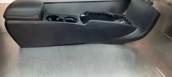 Volvo V50 Armrest