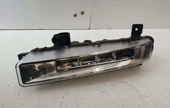 BMW 5 G30 G31 Front fog light 89250241