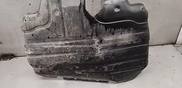Ford Galaxy Engine splash shield/under tray