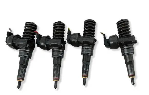 Audi A6 S6 C6 4F Fuel injectors set 0414720215