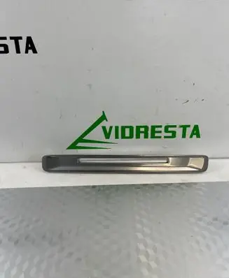 Volvo XC60 Radio/GPS head unit trim 30755619