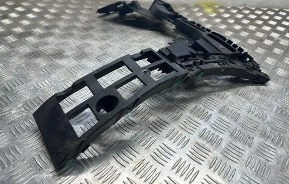 Volvo XC90 Rear bumper mounting bracket 31663176