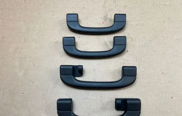 BMW 5 E60 E61 A set of handles for the ceiling 7033661 7033662 7033659