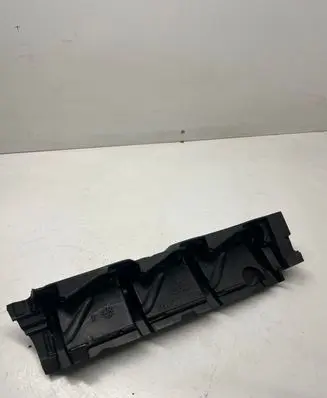Mercedes-Benz C W204 Engine cover (trim) A6460161524 6460161524