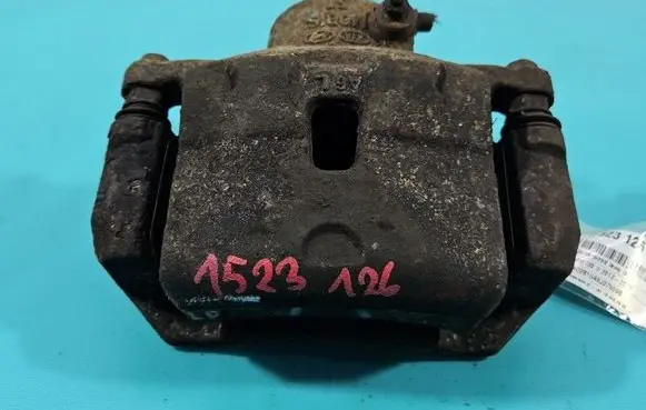 Hyundai i30 Front brake caliper IMPRK1523126