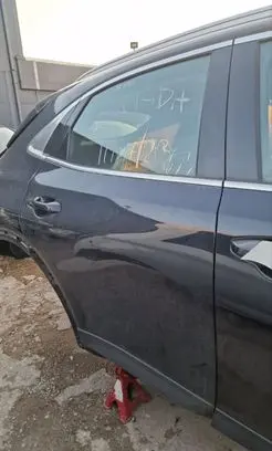 KIA Xceed Rear door
