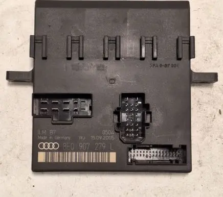 Audi A4 S4 B7 8E 8H Comfort/convenience module 8E0907279L 15092005