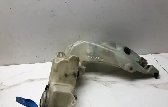 Audi A4 S4 B6 8E 8H Windshield washer fluid reservoir/tank 8E9955451AE 8E09545AL 8E0995453AG