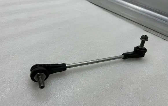 BMW X3 G01 Front anti-roll bar/stabilizer link 6881091