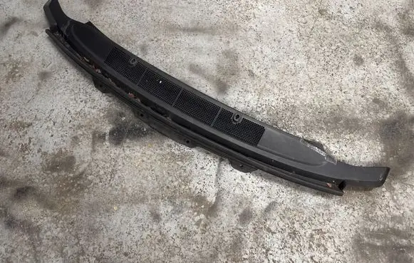 Opel Zafira C Wiper trim 13422832