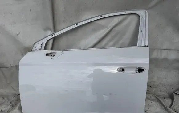 Seat Leon (5F) Front door