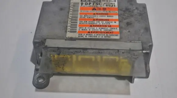 Volkswagen PASSAT B5 Airbag control unit/module 1J0959799N