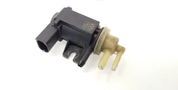Skoda Octavia Mk2 (1Z) Turbo solenoid valve 1K0906627B
