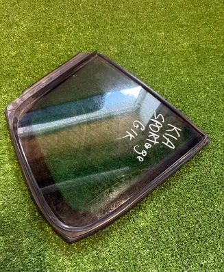 KIA Sportage Rear vent window glass DOT24M85AS3 43R006723 E00025520C