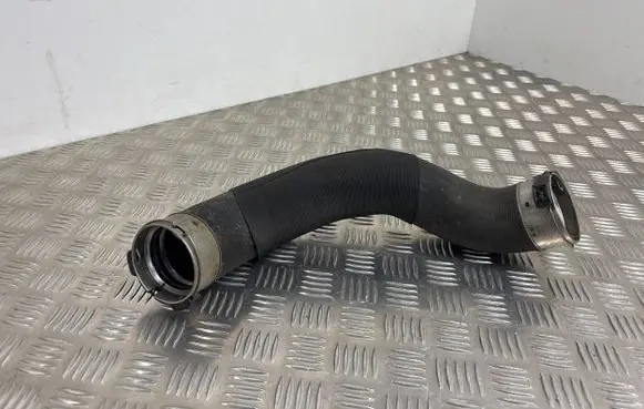 BMW 2 F46 Intercooler hose/pipe