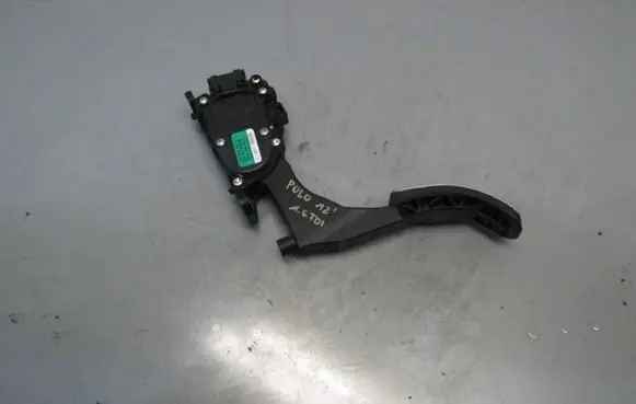 Volkswagen Polo V 6R Accelerator throttle pedal 6Q1721503M
