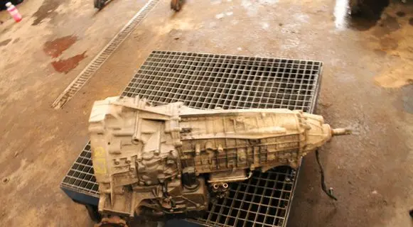 Audi 80 90 B3 Manual 7 speed gearbox 27108643191