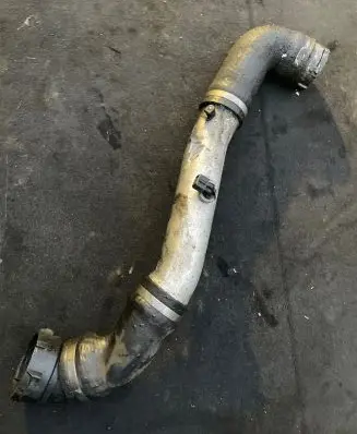 BMW 7 E65 E66 Intercooler hose/pipe 7796309