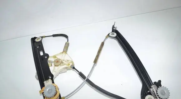 BMW 6 F06 Gran coupe Front door window regulator with motor 7268798 51337268798