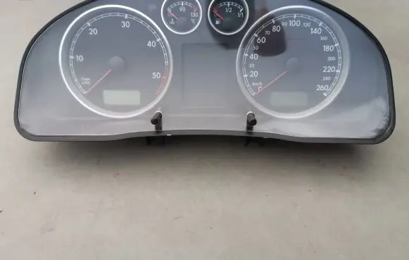 Volkswagen PASSAT B5.5 Speedometer (instrument cluster) 3B0920806A 070801150830 VWZ7Z044084052