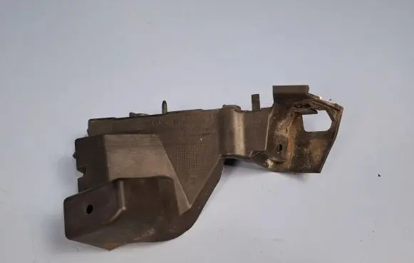 Audi Q5 SQ5 Front bumper mounting bracket 8R0807284B