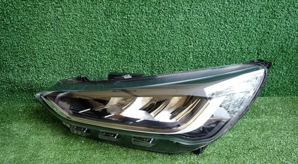 Ford Focus Headlight/headlamp NX7B13E015CD