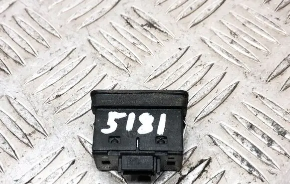 BMW 5 E39 Electric window control switch 8368974