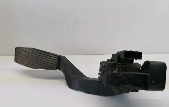 Opel Zafira A Accelerator throttle pedal 9202341