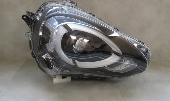 Fiat 124 Spider Headlight/headlamp